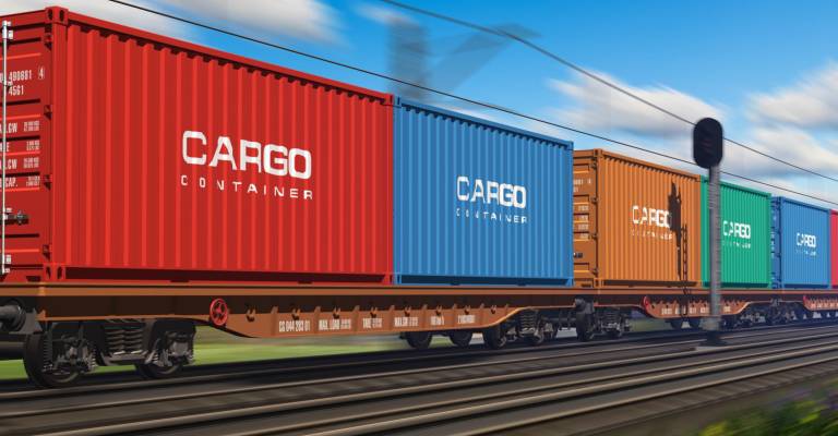 Goederentrein Wagons met de tekst cargo